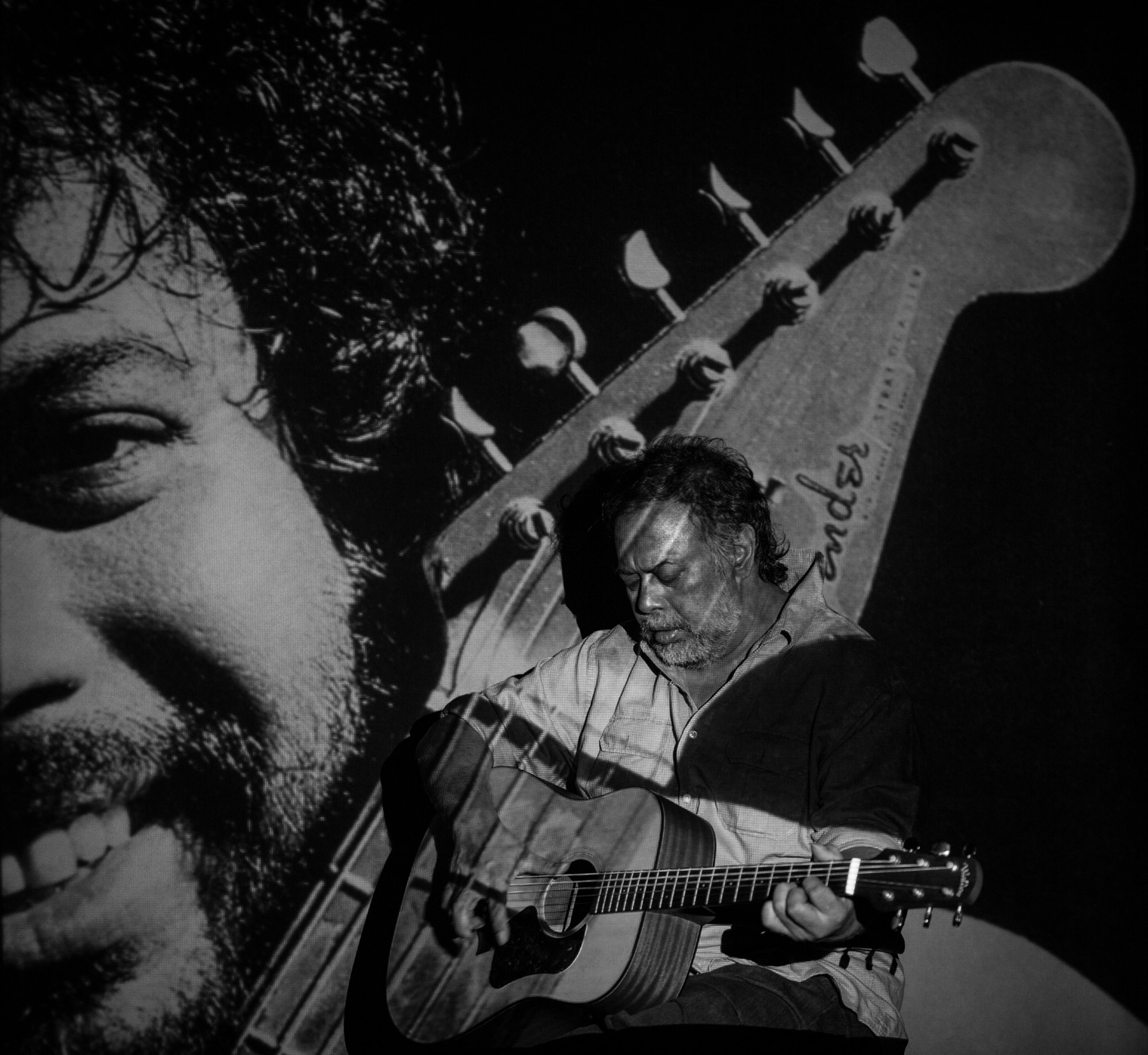 <p>Zul Sutan, Musician (2014)<br />
Leader of the band Tania </p>
