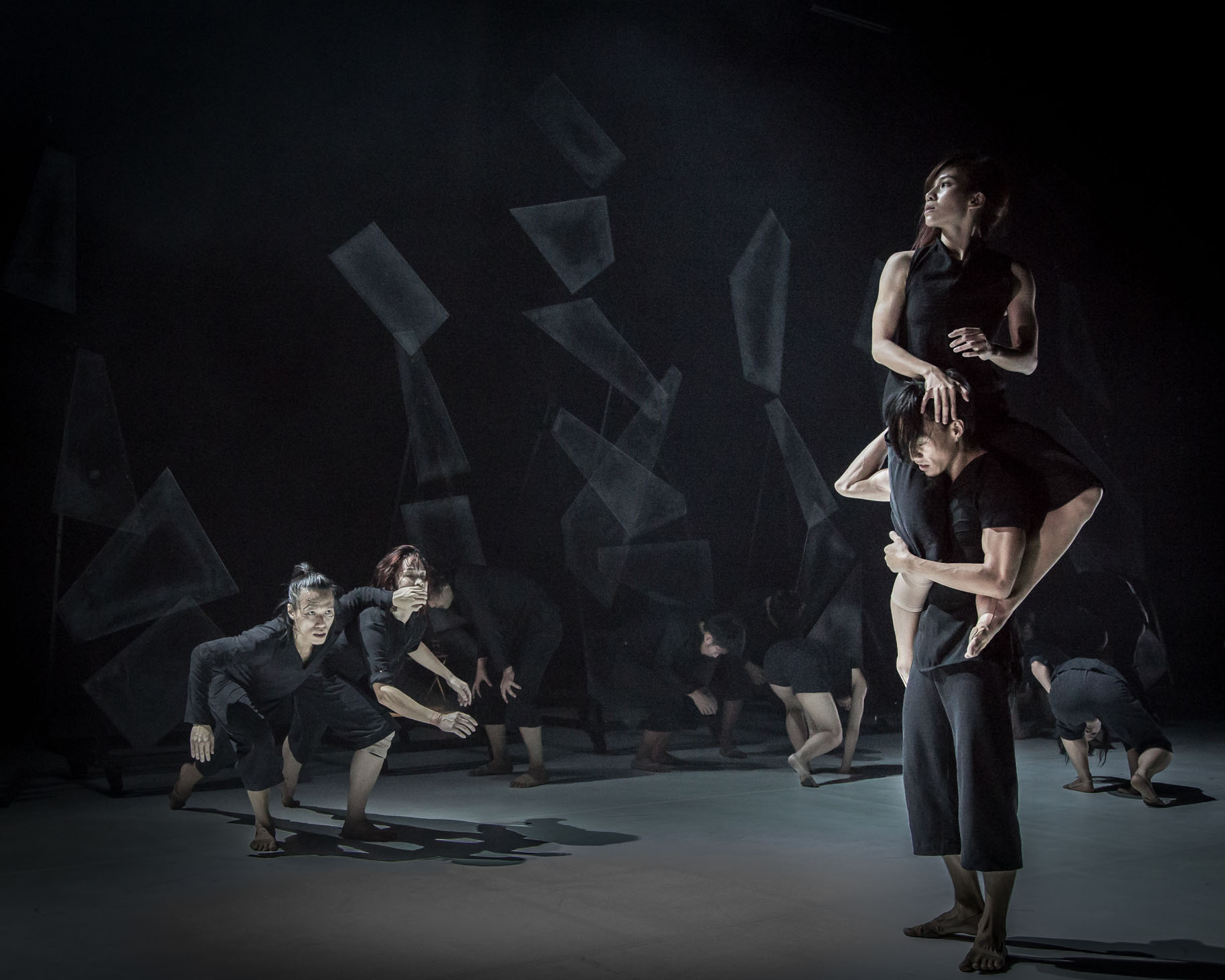 <p>“As It Fades” T.H.E Dance Company (2014) by Bernie Ng<br />
Choreography: Kuik Swee Boon</p>
