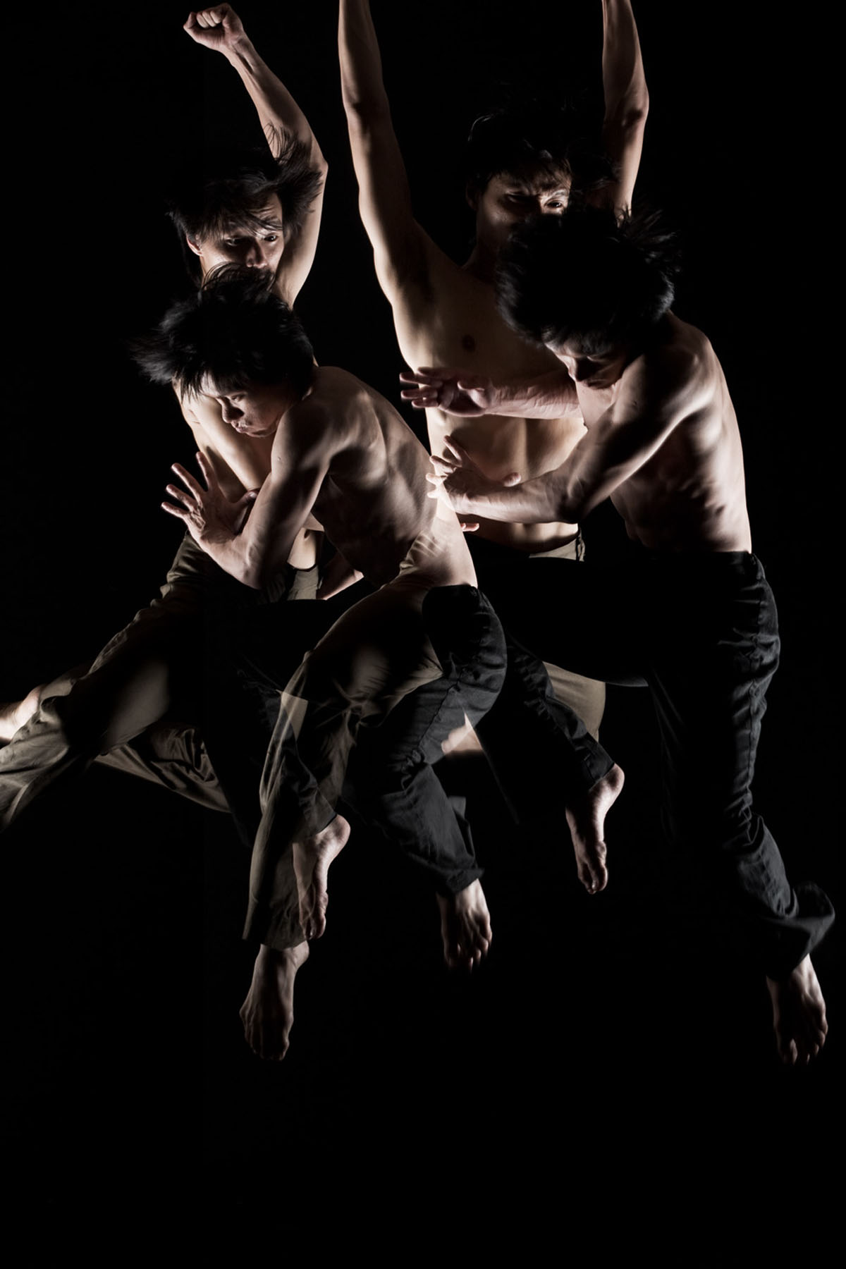 <p>“Collage” (2008) by Tan Ngiap Heng<br />
Publicity shoot of T.H.E. Dance Company for the NUS Centre for The Arts<br />
Dancers: Zhuo Zihao, Lee Mun Wai</p>
