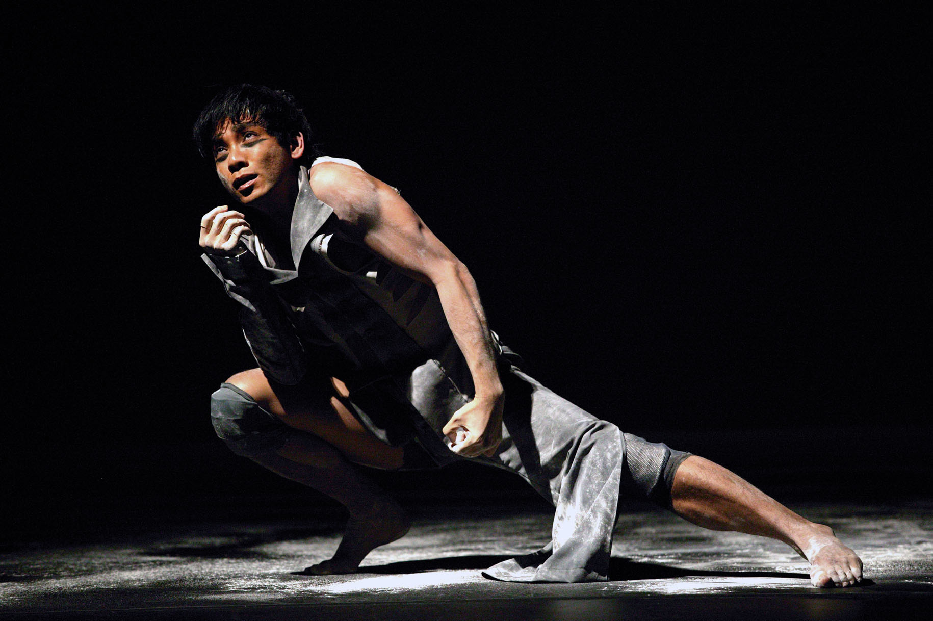 <p>“The Rite of Spring” (2005) Singapore Dance Theatre by Robin P.E. Chee<br />
Choreography: Marie-Claude Pietragalla<br />
Dancer:Jeffrey Tan</p>

